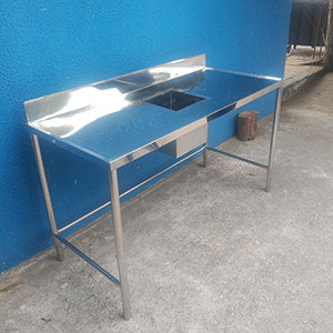 Mesa Bancada em Aço Inox